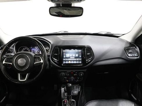 Used 2018 Jeep Compass Limited w/ Navigation Group AWD/4WD image 14