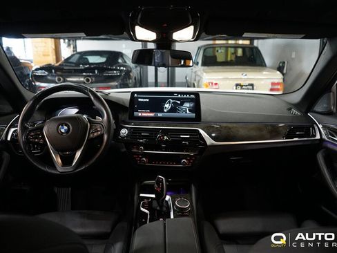 Used 2021 BMW 540i xDrive w/ Premium Package AWD/4WD image 17