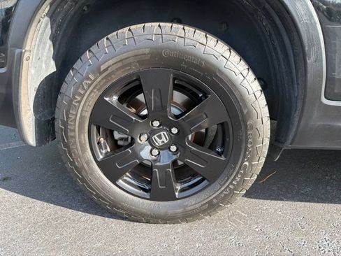 Used 2017 Honda Ridgeline Black Edition image 15
