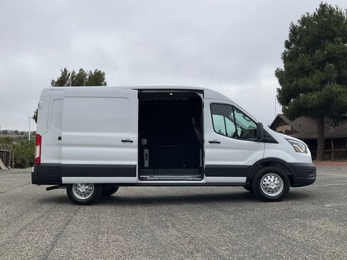 New 2025 Ford Transit 250 148 Medium Roof Extended AWD w/ Load Area Protection Package image 18