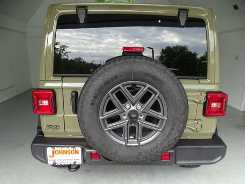 Used 2026 Jeep Wrangler Unlimited Sport AWD/4WD image 19