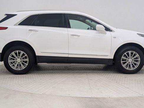 Used 2017 Cadillac XT5 Luxury w/ Driver Awareness Package image 7