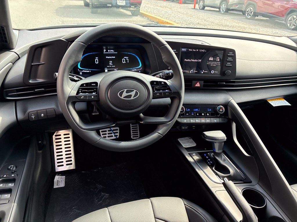 New 2026 Hyundai Elantra SEL Sport FWD image 29