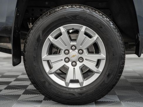 Used 2017 Chevrolet Colorado LT AWD/4WD image 19