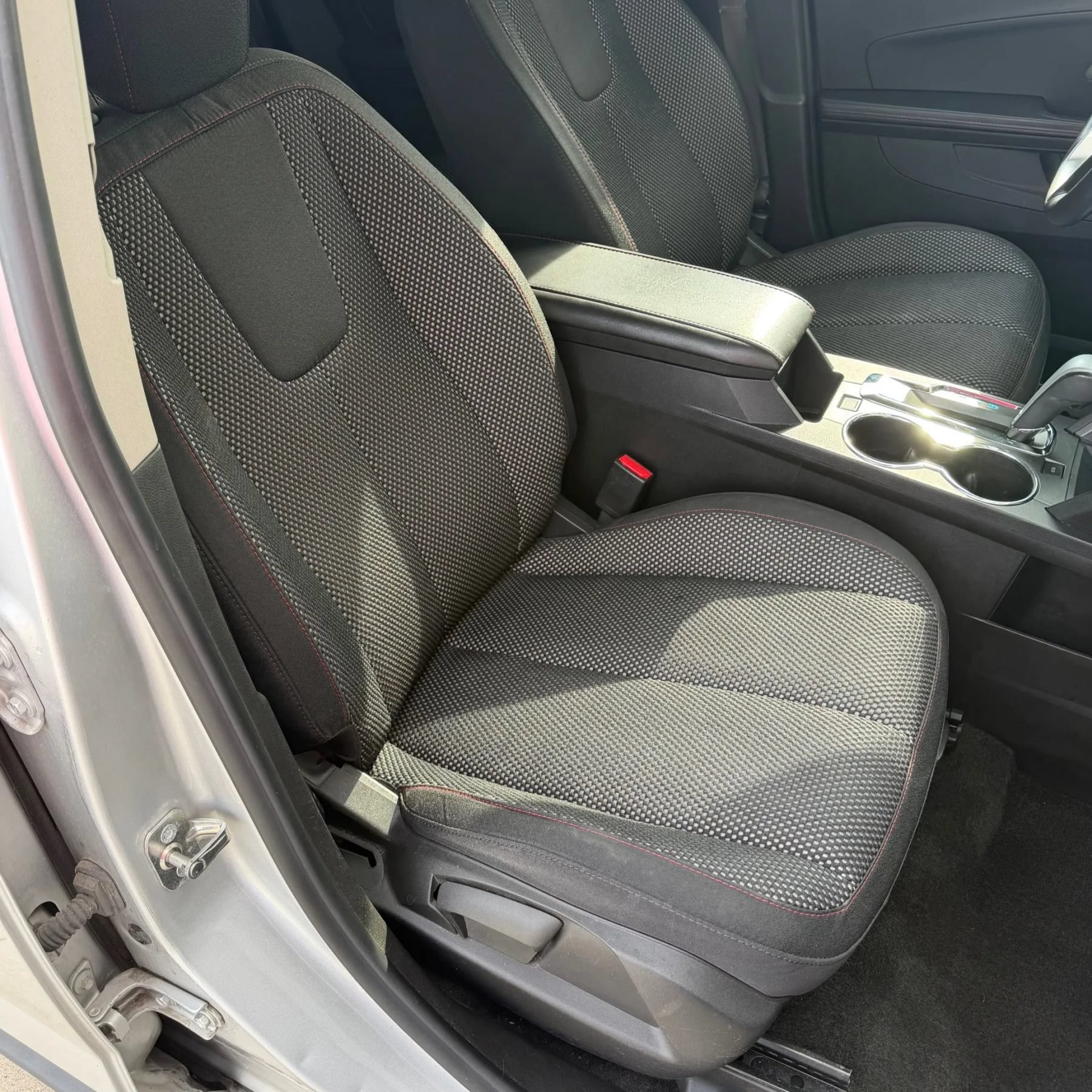 Used 2015 Chevrolet Equinox LT w/ Driver Convenience Package FWD image 15
