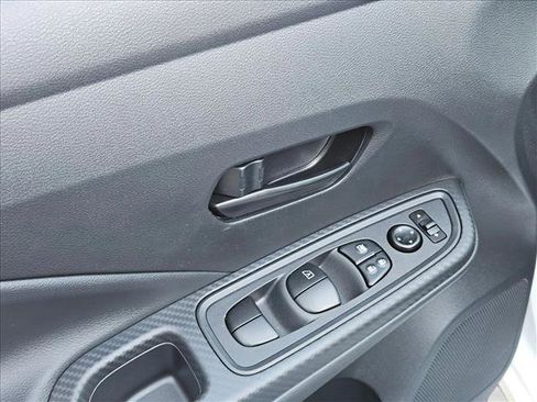 Certified 2025 Nissan Versa S w/ Trunk Package image 19