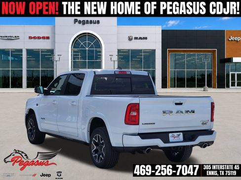 New 2026 RAM 1500 Laramie AWD/4WD image 4