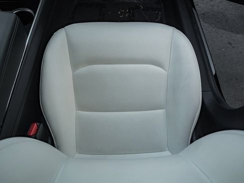 Used 2019 Tesla Model 3 Long Range image 26