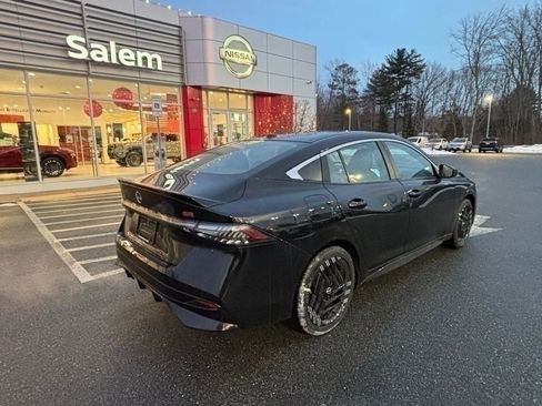 New 2026 Nissan Sentra SR w/ Floor Mat Package image 3