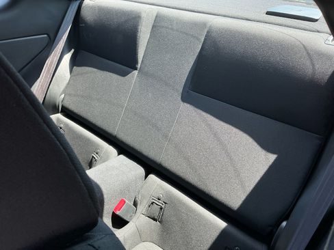 Used 2022 Toyota GR86 w/ ALL Weather Mat Package (TMS) RWD image 19