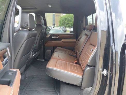 Used 2025 GMC Sierra 2500 Denali Ultimate w/ Max Trailering Package AWD/4WD image 28