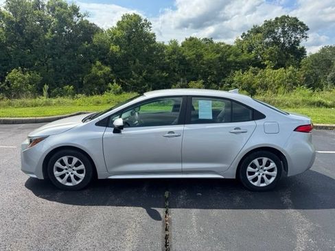Used 2024 Toyota Corolla LE FWD image 6