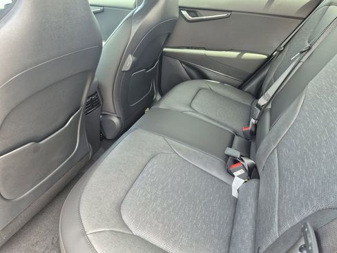 New 2026 Kia Niro Wave w/ Wave Preserve Package FWD image 12