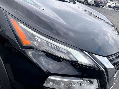 Used 2023 Nissan Rogue SV w/ SV Premium B Package image 27