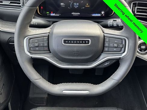 Used 2023 Jeep Wagoneer L Series II image 31