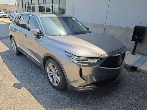 Used 2024 Acura MDX SH-AWD image 3