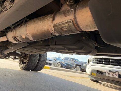 Used 2019 Ford F350 Platinum w/ Platinum Ultimate Package AWD/4WD image 13