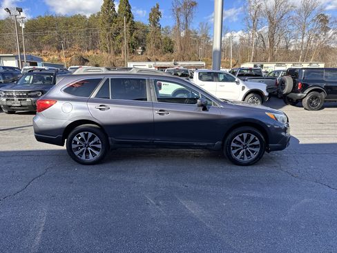 Used 2016 Subaru Outback 2.5i Limited image 5