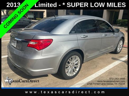 Used 2013 Chrysler 200 Limited FWD image 2