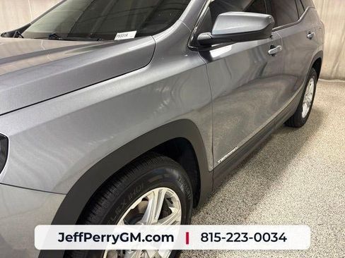 Used 2018 GMC Terrain SLE FWD image 11