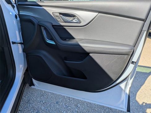 New 2026 Chevrolet Blazer LT image 32