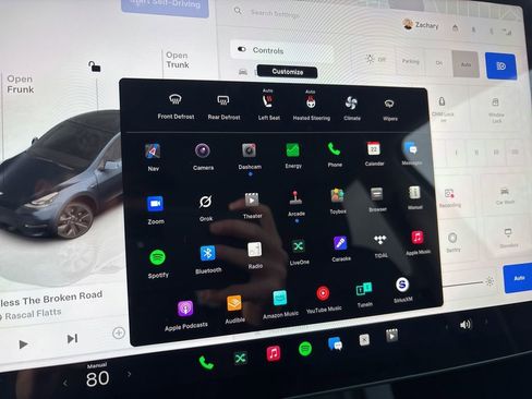 Used 2024 Tesla Model Y Long Range image 26