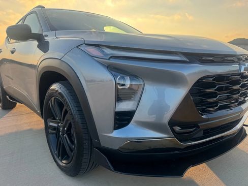 Used 2025 Chevrolet Trax ACTIV w/ Driver Confidence Package image 12