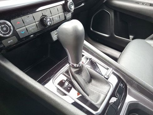 Used 2023 Jeep Compass Latitude image 15