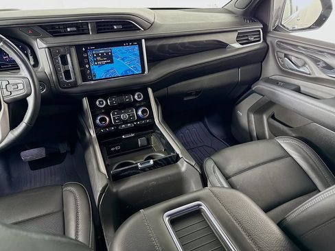Used 2024 GMC Yukon Denali w/ Denali Reserve Package AWD/4WD image 24