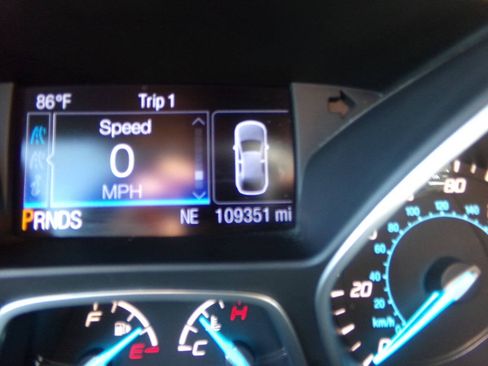 Used 2014 Ford Escape Titanium w/ Equipment Group 401A FWD image 10