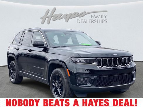 Certified 2023 Jeep Grand Cherokee Laredo w/ Luxury Tech Group I image 1