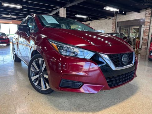 Used 2020 Nissan Versa SR FWD image 1