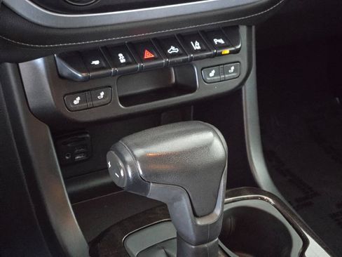 Certified 2020 GMC Canyon SLE w/ Driver Alert Package AWD/4WD image 27