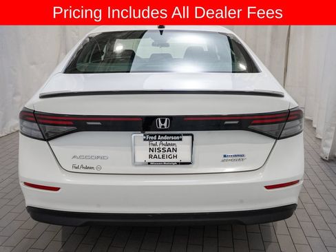 Used 2023 Honda Accord Sport image 4