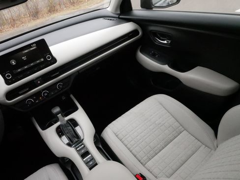 Certified 2023 Honda HR-V LX image 11