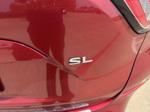 Used 2015 Nissan Murano SL w/ SL Technology Package FWD image 3