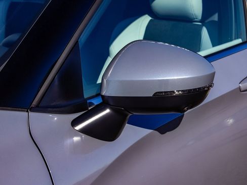 New 2025 Mitsubishi Outlander SE image 49