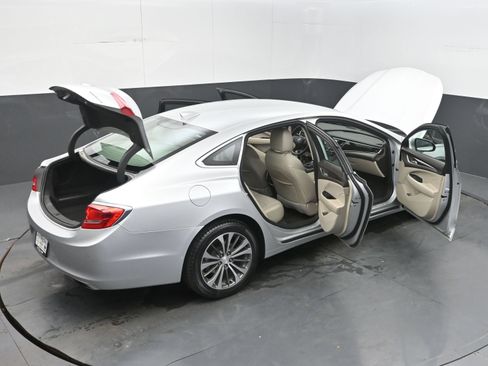 Used 2017 Buick LaCrosse Essence FWD image 45