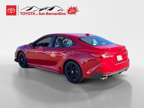 Certified 2025 Toyota Camry SE image 3