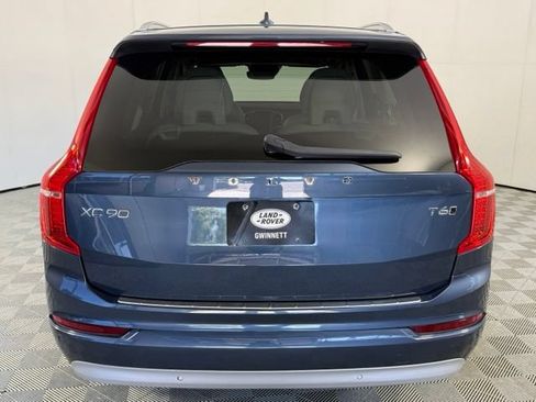 Used 2022 Volvo XC90 T6 Momentum w/ Advanced Package AWD/4WD image 7