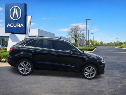 Used 2018 Audi Q3 2.0T Premium Plus w/ Premium Plus Package AWD/4WD image 6