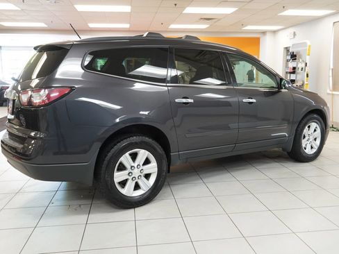 Used 2014 Chevrolet Traverse LT FWD image 12