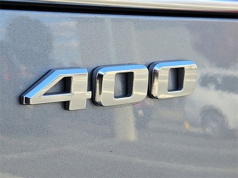 Used 2025 Cadillac XT6 Premium Luxury image 39