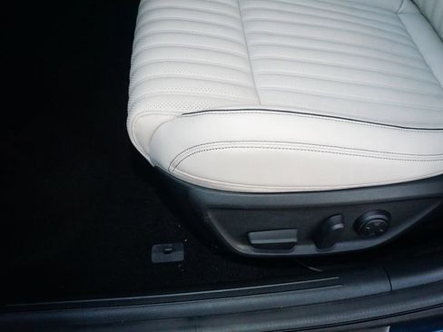 New 2025 Genesis G70 2.5T w/ Sport Prestige Package image 16