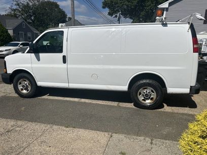 Used 2014 GMC Savana 2500 w/ Cold Climate Package