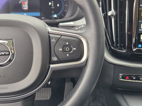 Used 2023 Volvo XC60 B5 Core w/ Climate Package image 39