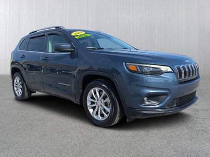 Used 2019 Jeep Cherokee Latitude w/ Popular Appearance Group