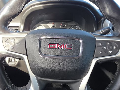 Used 2019 GMC Acadia SLE image 14
