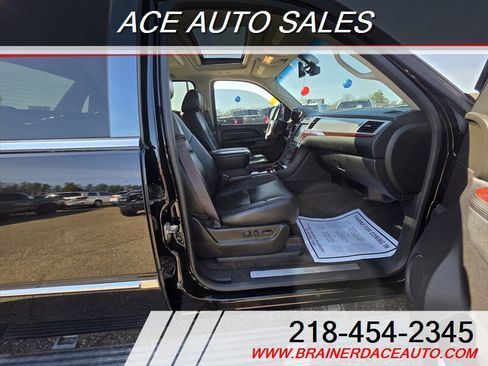 Used 2013 Cadillac Escalade EXT Premium AWD/4WD image 10