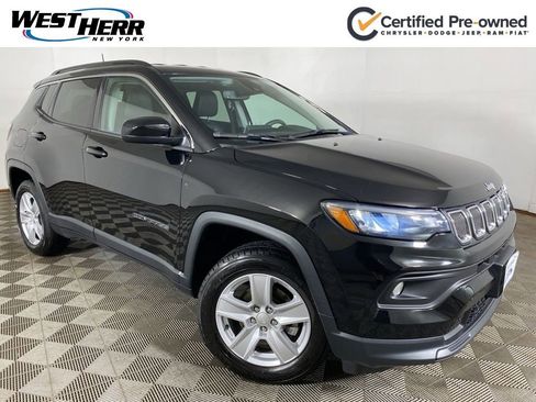 Used 2022 Jeep Compass Latitude w/ Convenience Group AWD/4WD image 1